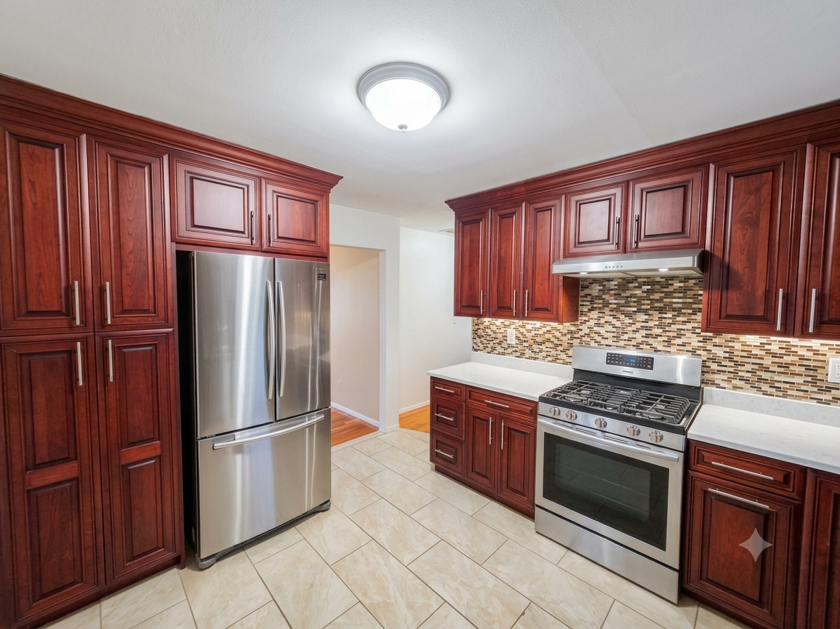 242 Munro Boulevard, Unit 2 - Photo 5 of 11