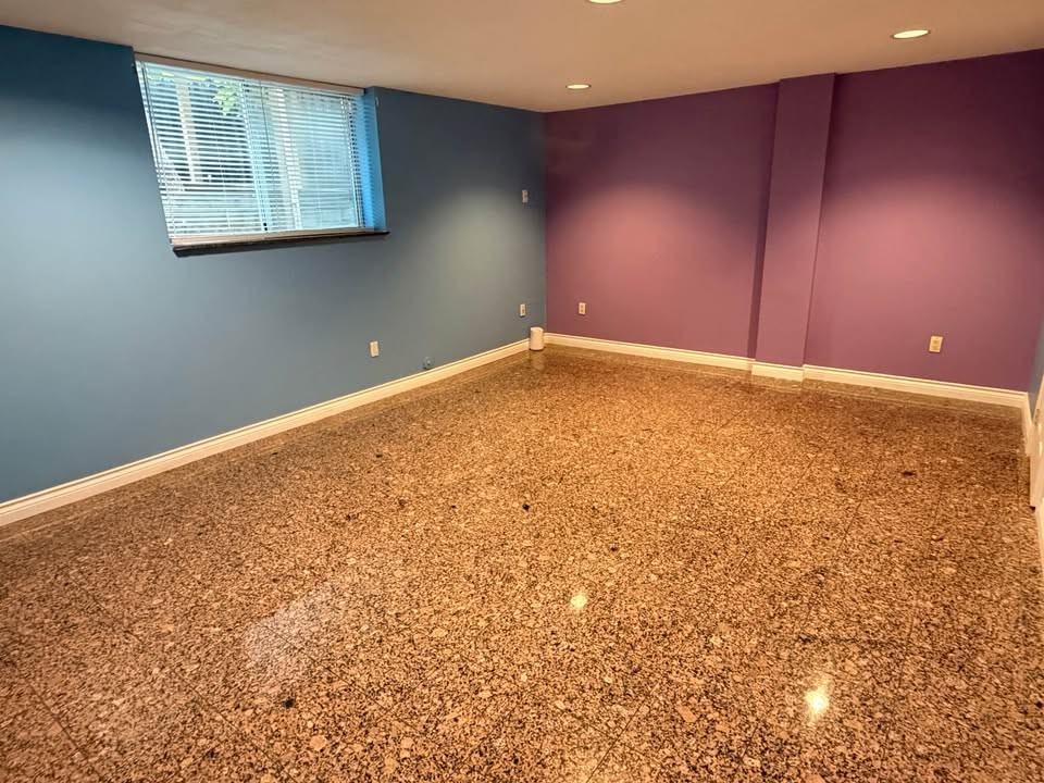 6845 Broadway - Photo 7 of 14