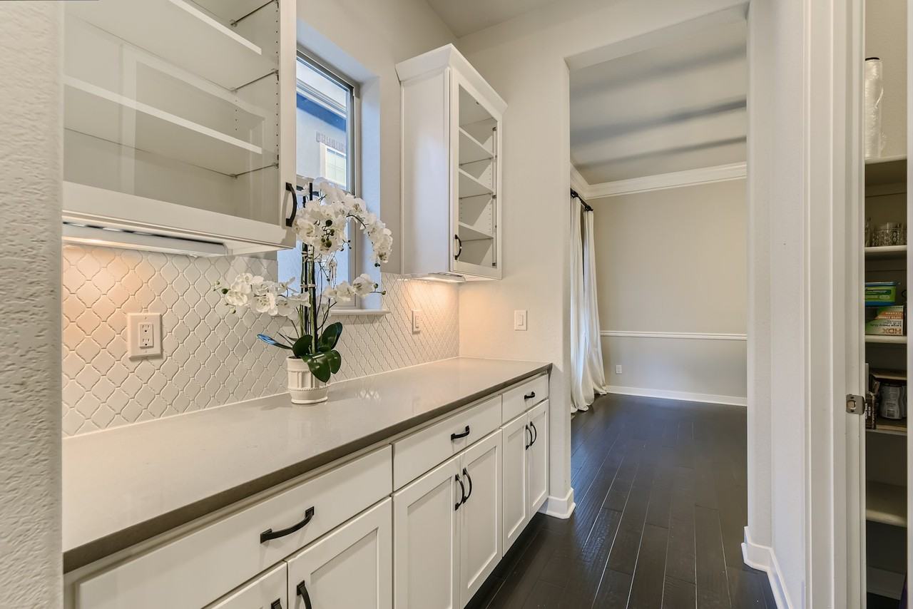 22280 Boundstone Drive - Photo 3 of 50