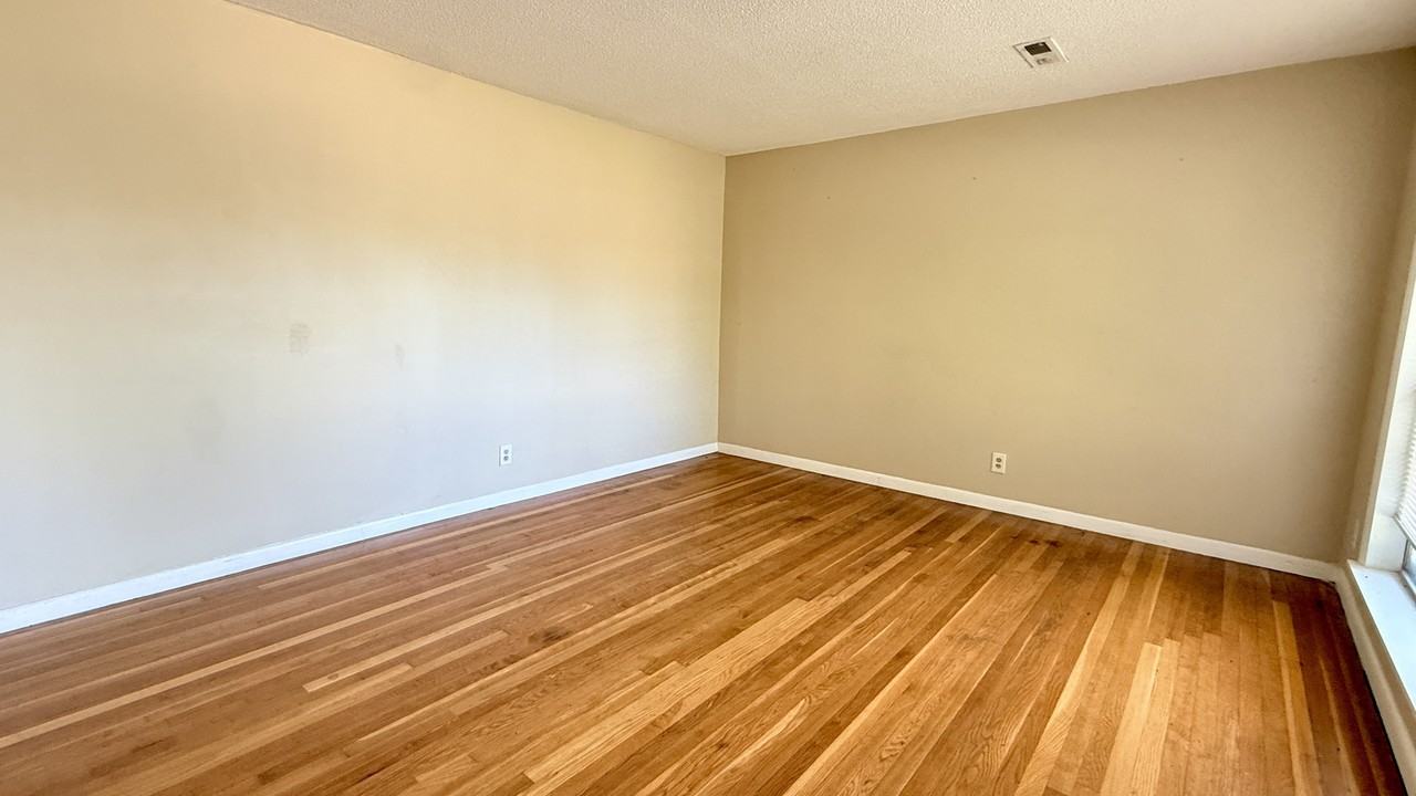 641 Dawson Ter Nw - Photo 2 of 22