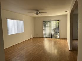 16638 Haynes St #NA - Photo 1 of 1