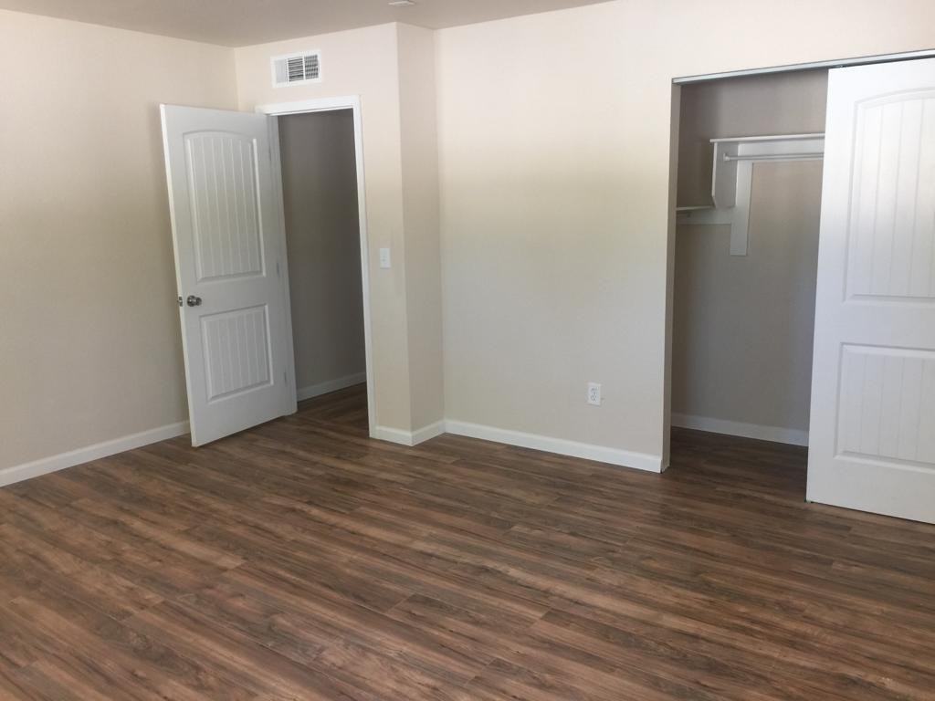 460 Bothwell St #NA - Photo 6 of 17