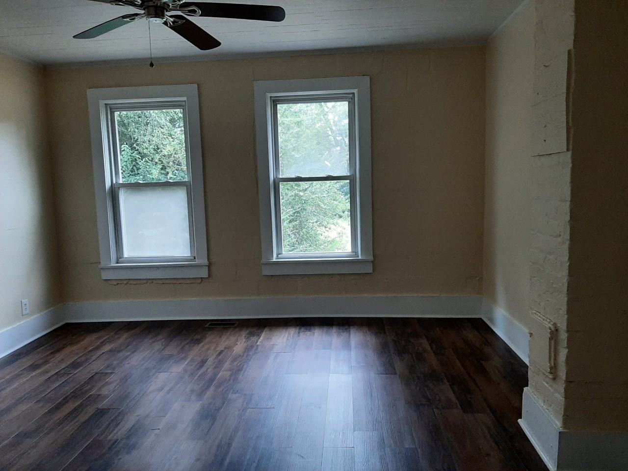 301 E 2nd St #NA - Photo 6 of 8