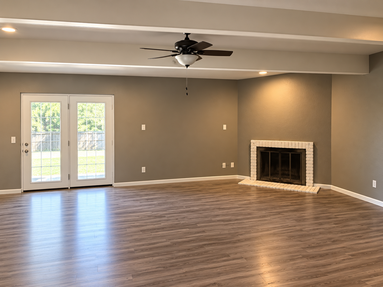 1927 Beverly Hills St #1 - Photo 5 of 15