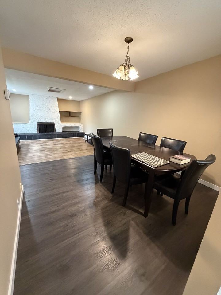 2112 65 St Ne - Photo 3 of 27