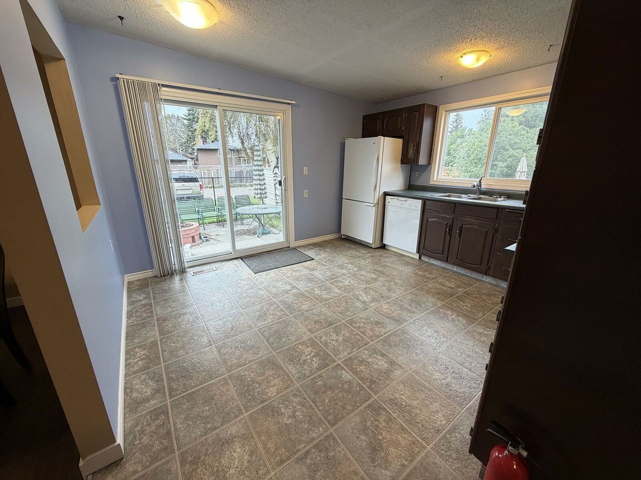 2112 65 St Ne - Photo 7 of 27