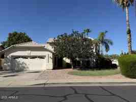 featured image of 1338 E Encinas Ave