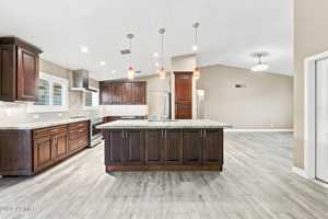 featured image of 10720 E Clinton St