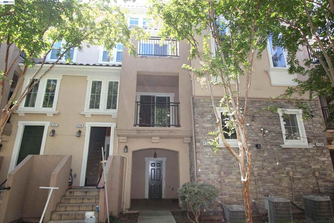4336 Fitzwilliam St - Photo 2 of 3