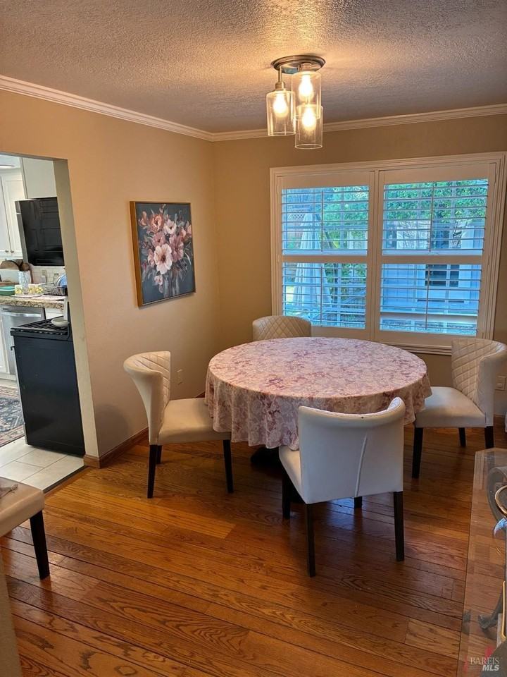5212 Piedmont Dr - Photo 5 of 13