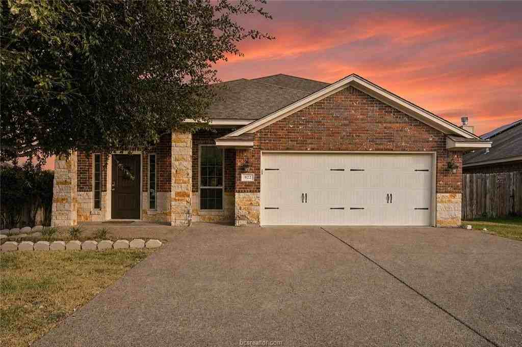 922 Dove Run Trl - Photo 2 of 40