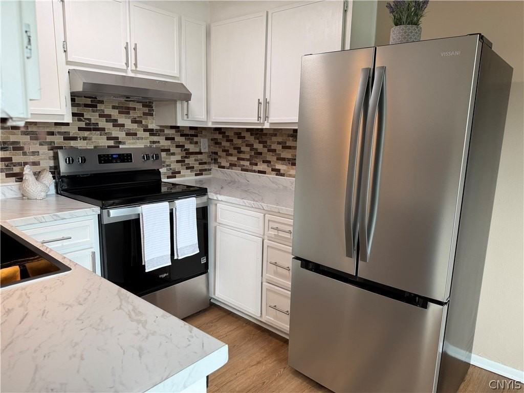 4151 Burningtree Rd #B - Photo 5 of 33