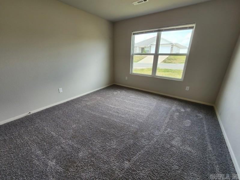 6625 Hollywood Ave - Photo 7 of 11