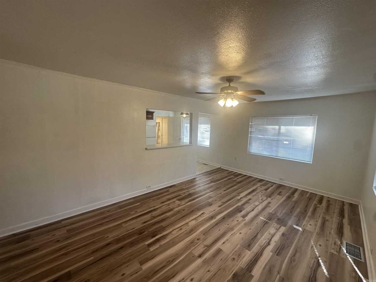 6709 Hindman Park Way - Photo 2 of 20