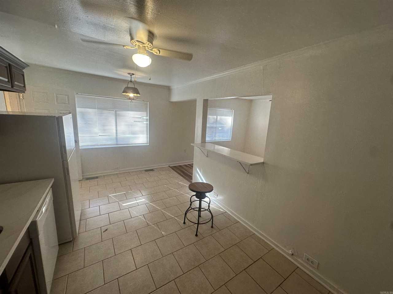 6709 Hindman Park Way - Photo 6 of 20