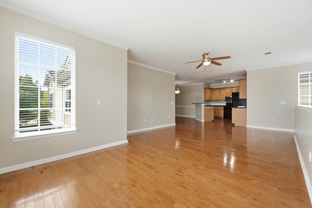 1201 Regency Ct - Photo 4 of 25