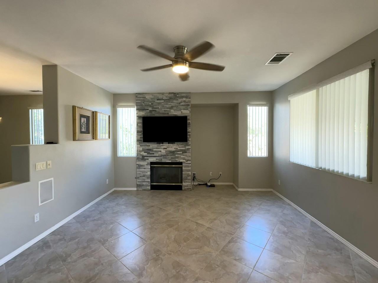 47510 Stetson Ct - Photo 5 of 22