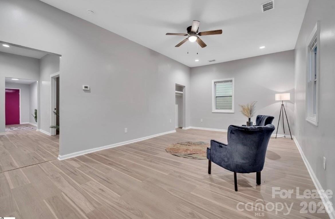 426 Arch St - Photo 6 of 11