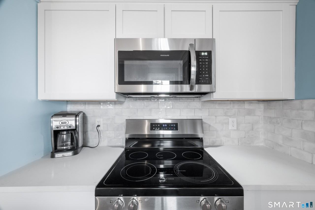 161 Broadway #1 - Photo 6 of 36