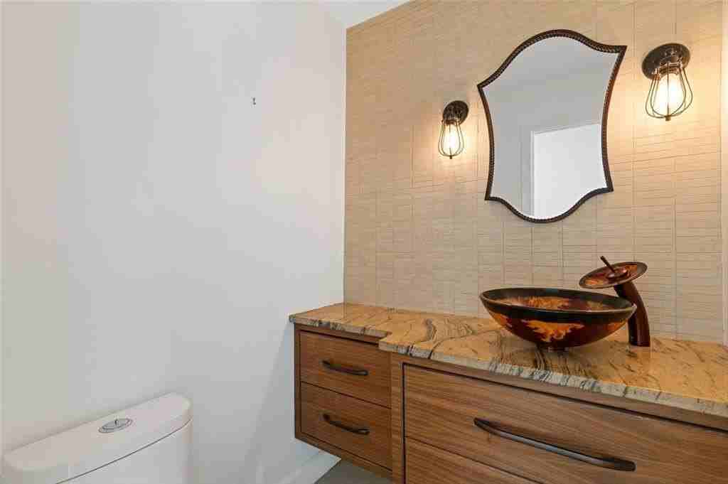 2328 Defoors Ferry Rd Nw - Photo 6 of 26
