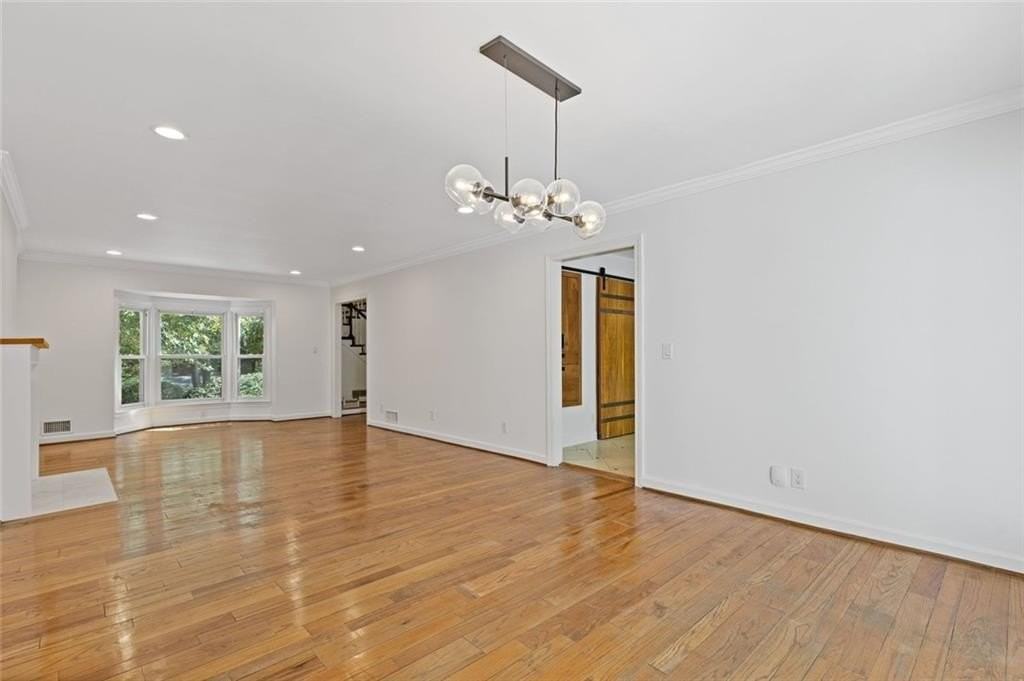 2328 Defoors Ferry Rd Nw - Photo 7 of 26