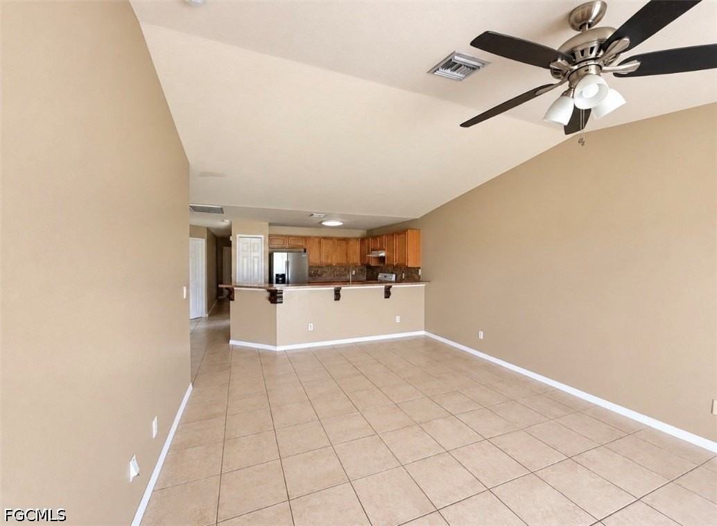 822 Diplomat Pkwy E - Photo 5 of 13