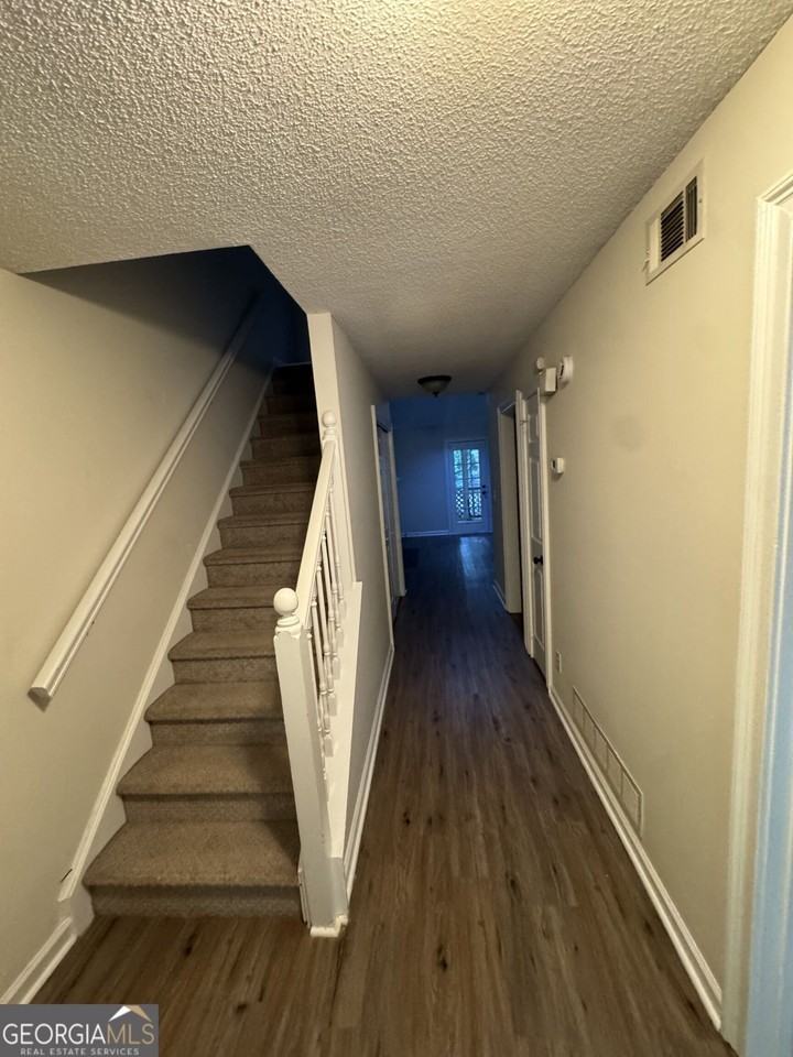 259 Jackson St - Photo 3 of 17