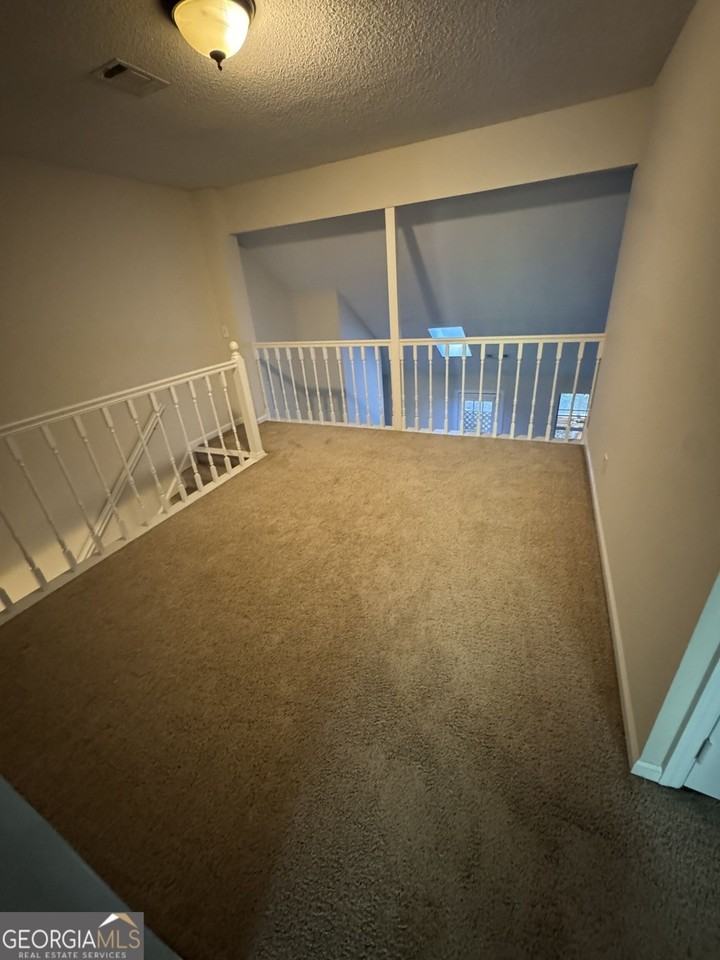 259 Jackson St - Photo 7 of 17