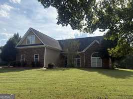featured image of 1141 Whispering Lakes Trl