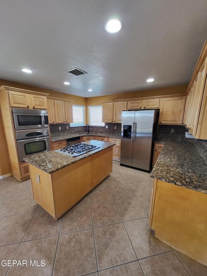 7414 Camino Del Sol - Photo 7 of 31