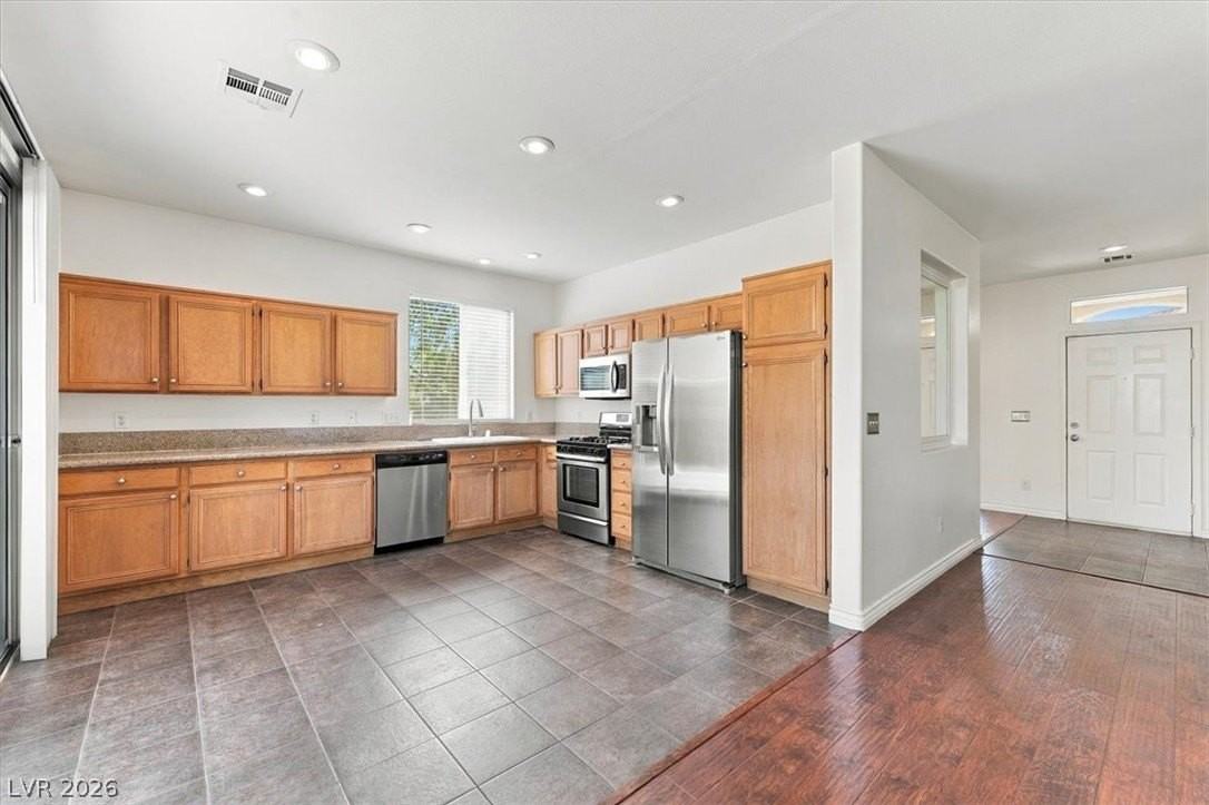 10500 Jeremy Pointe Ave - Photo 7 of 21
