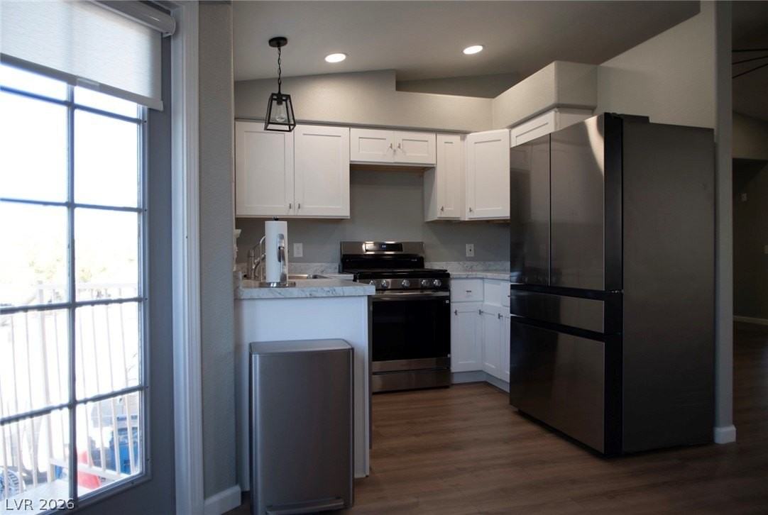 7568 Durham Hall Ave #201 - Photo 6 of 18