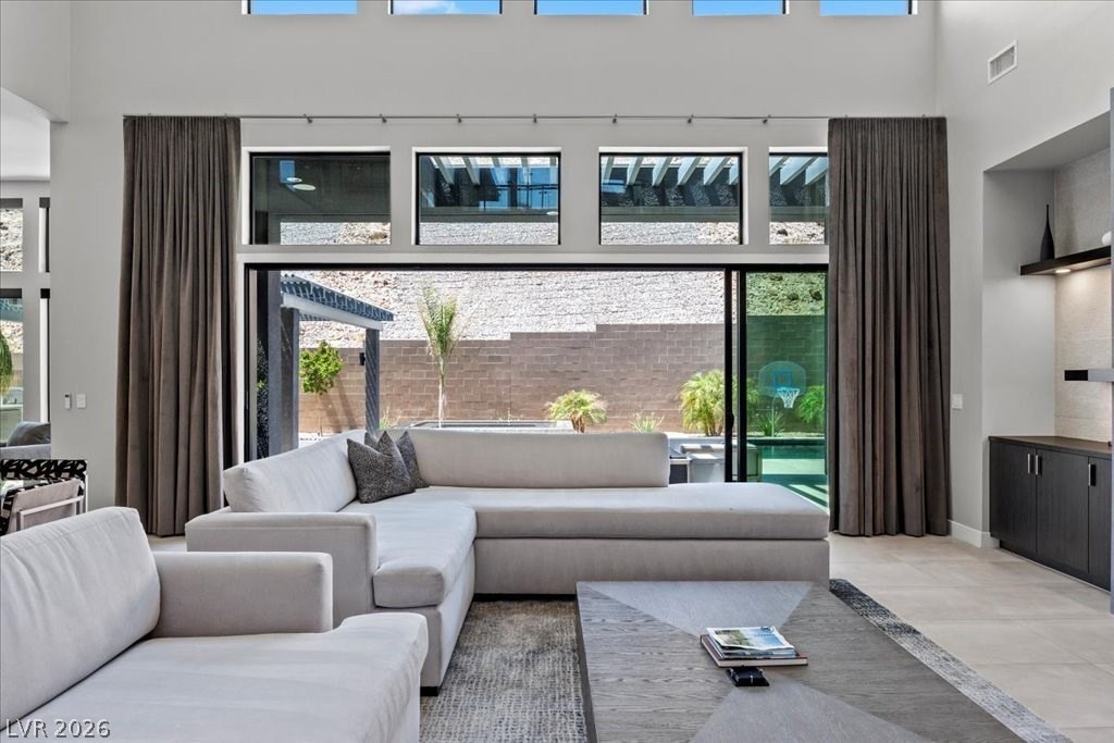 10950 Earth Hues Ct - Photo 7 of 50