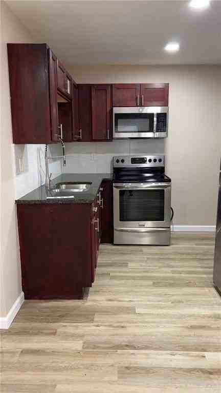 106 N 17th St #3 - Photo 2 of 5