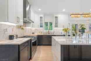 15 Washington Ave - Photo 1 of 1