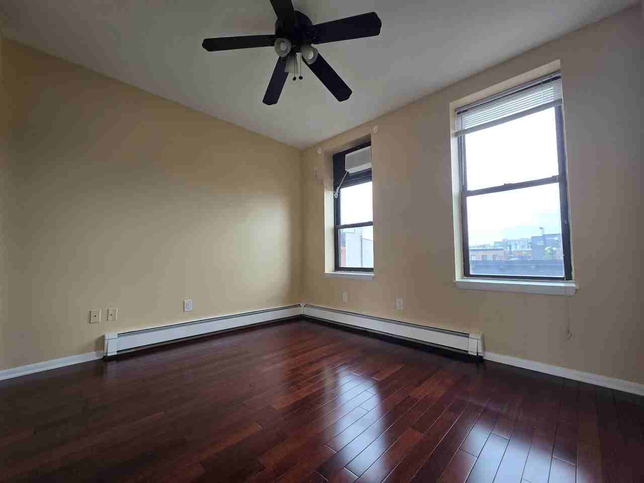 809 Park Ave #5R