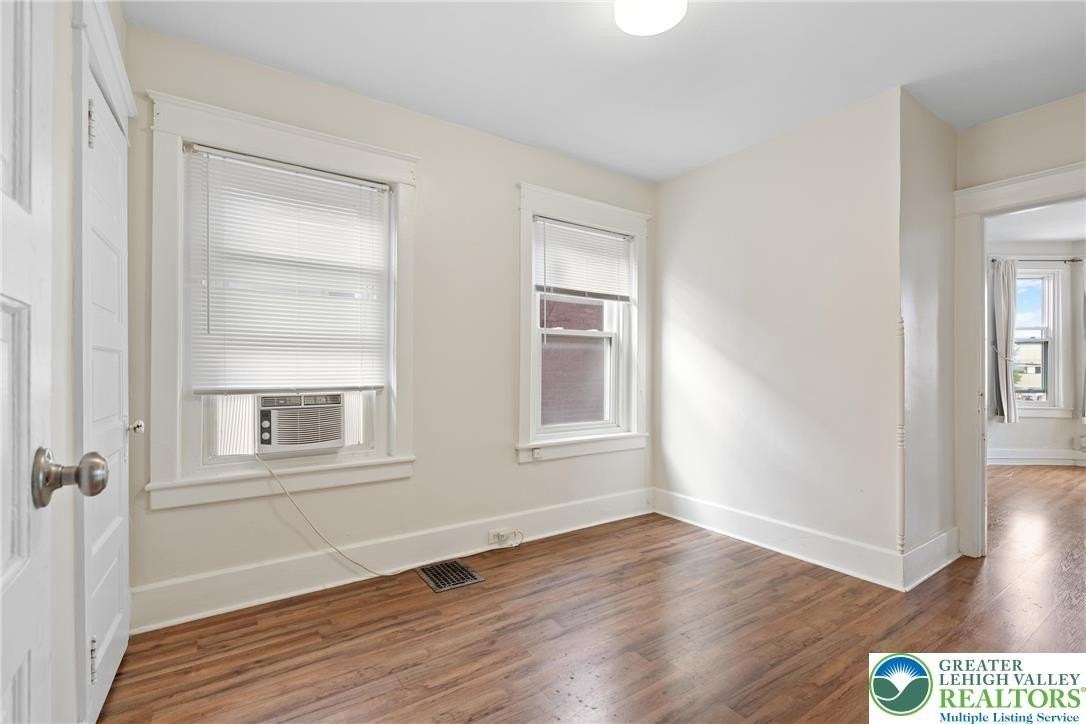 1206 Linden St #2 - Photo 4 of 14