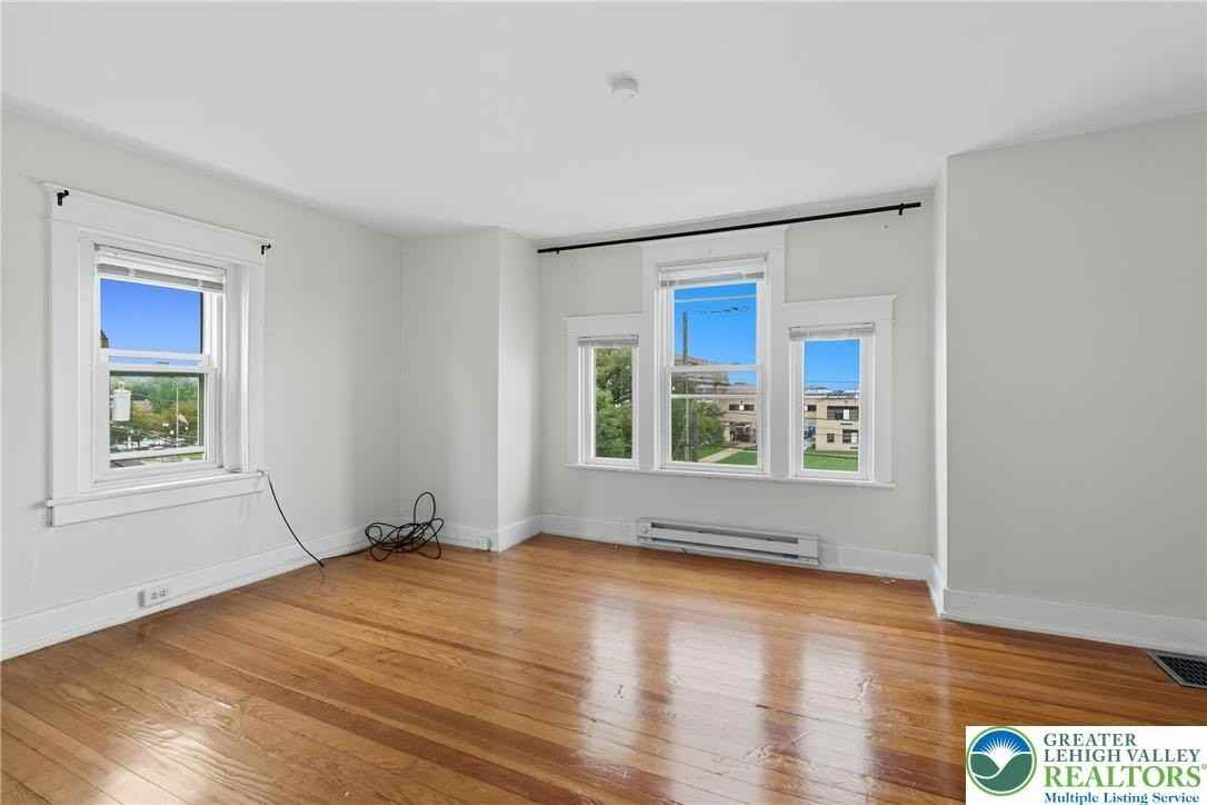 1206 Linden St #2 - Photo 7 of 14