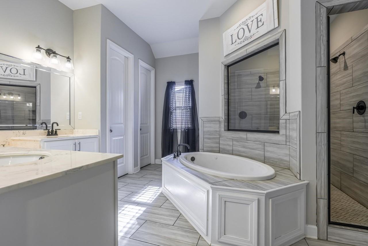 8322 Everly Meadows Dr - Photo 6 of 10