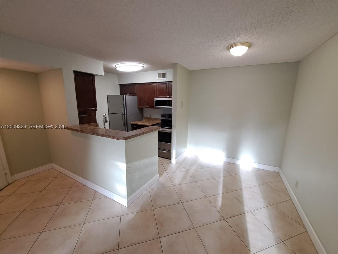 3200 N Palm Aire Dr #3200 - Photo 4 of 7