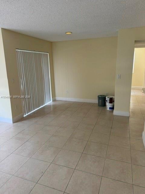 1231 Sw 46th Ave #1231 - Photo 3 of 8