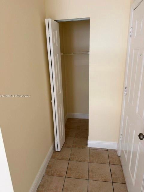 1231 Sw 46th Ave #1231 - Photo 4 of 8