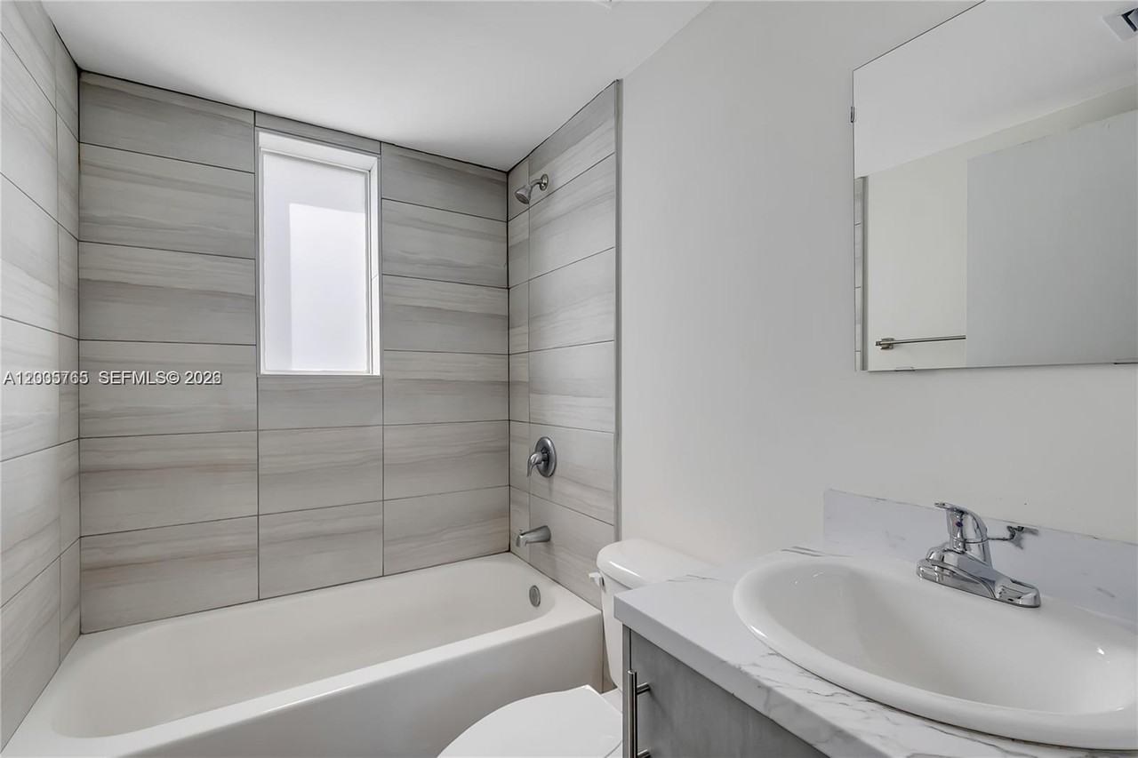 5902 Ne 18th Ave #5902 - Photo 7 of 7