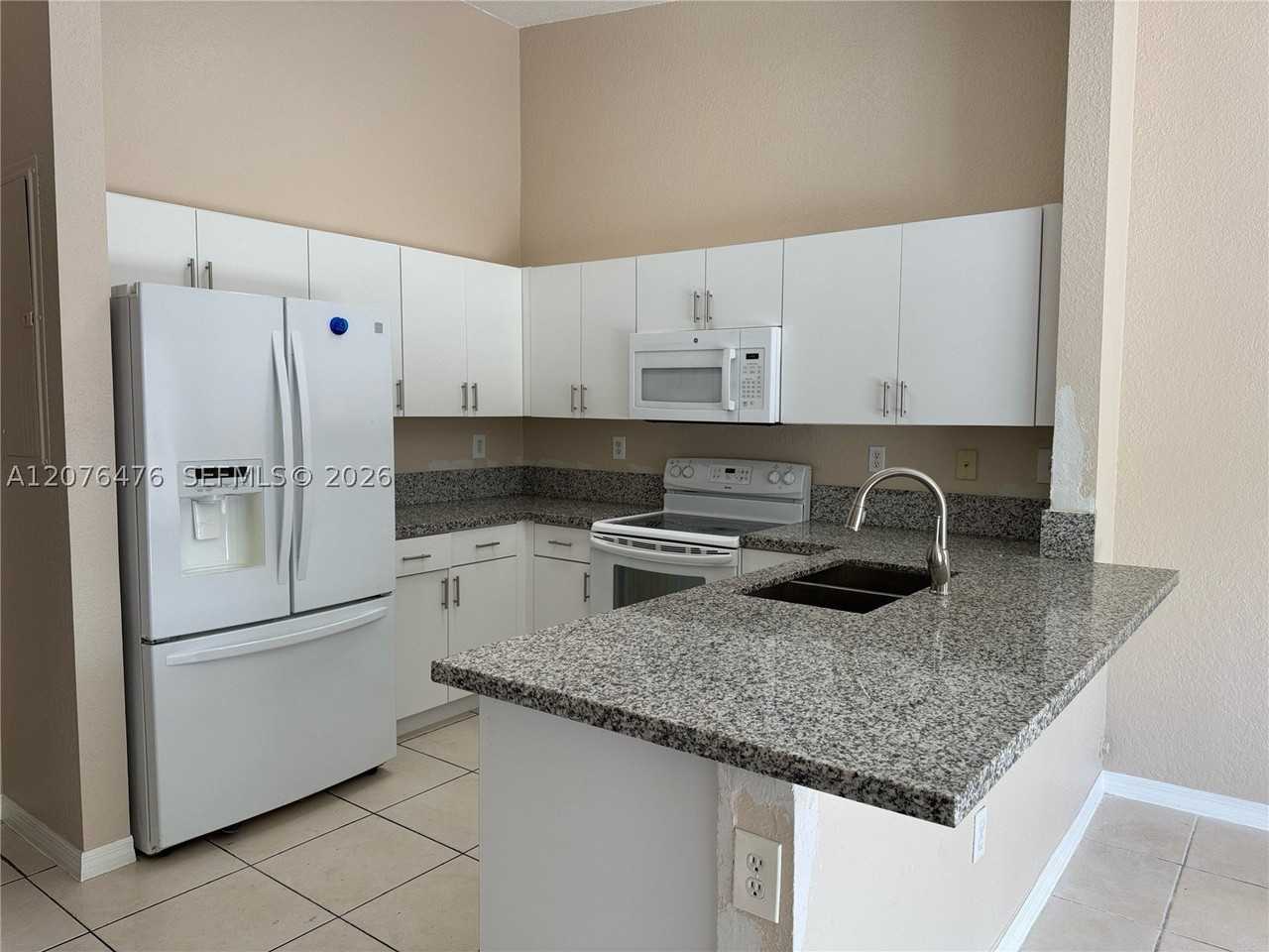 13782 Sw 171st Ln #13782 - Photo 4 of 12
