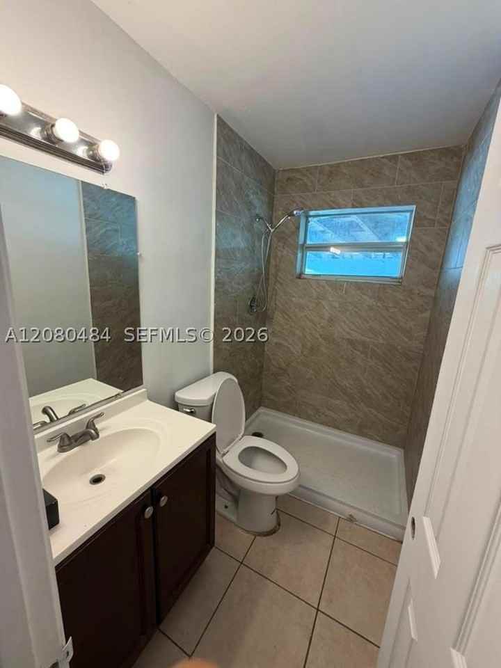 6111 Nw 17th Ct #0 - Photo 5 of 12
