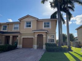 featured image of 992 Ne 41st Pl