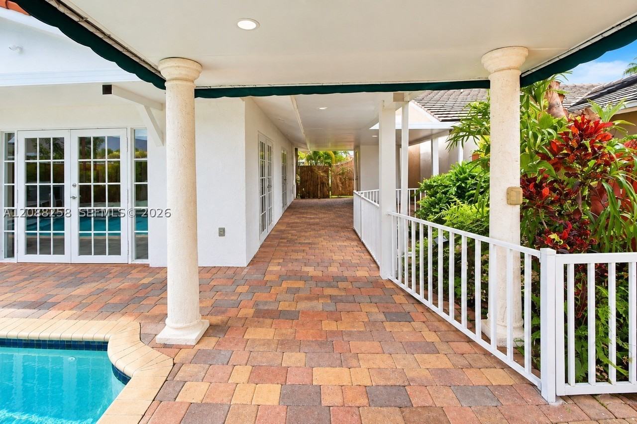 14590 Sw 51st St #0 - Photo 5 of 25