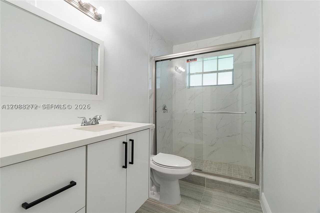 2906 Nw 13th St #2908 - Photo 5 of 13