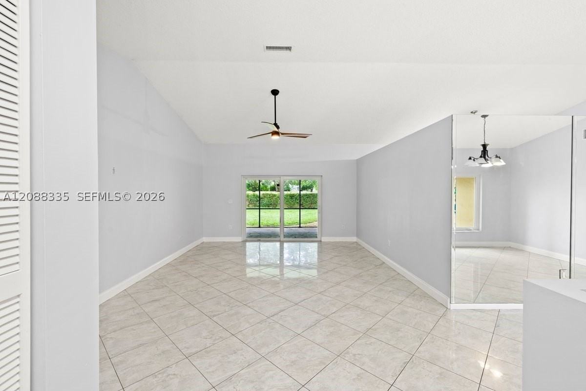 13181 Nw 11th Pl #0 - Photo 6 of 33