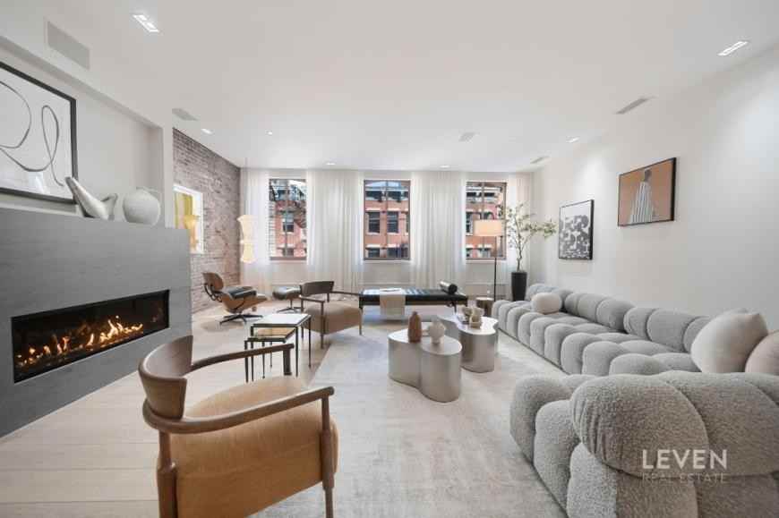 55 Warren St - Photo 2 of 10